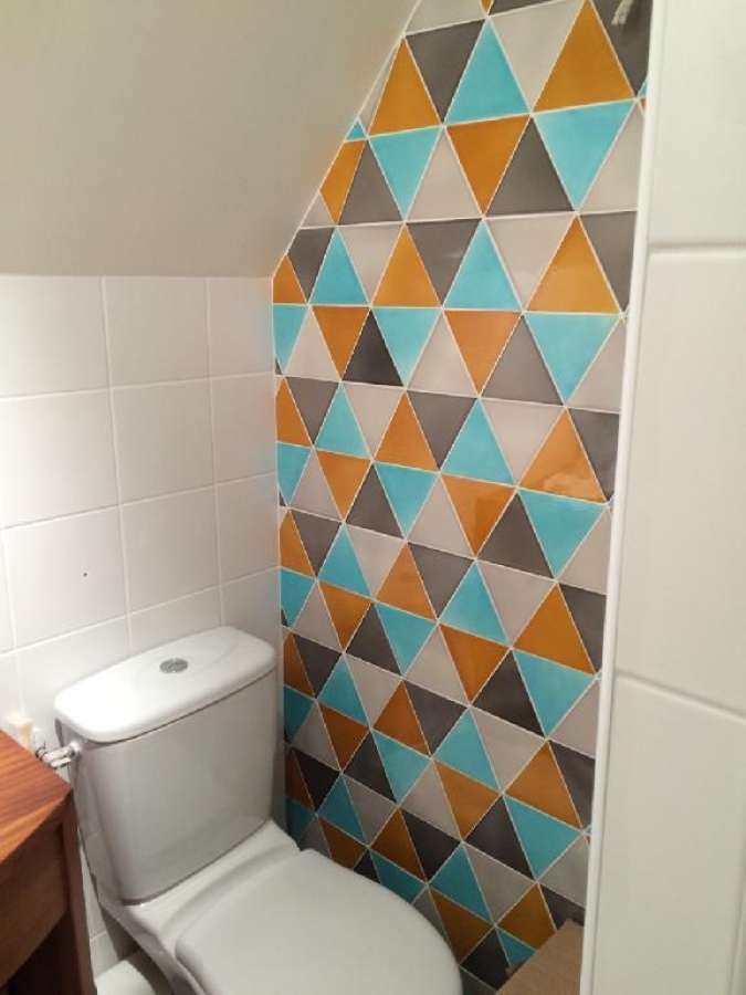 Faience murale pour salle de bain triangles de 15x15 ton turquoise miel et gris